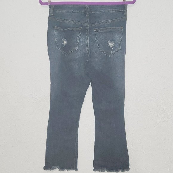 NoBo Ladies' stylish high rise, crop, flare distressed jeans size 9/ 28" waist - Picture 3 of 15